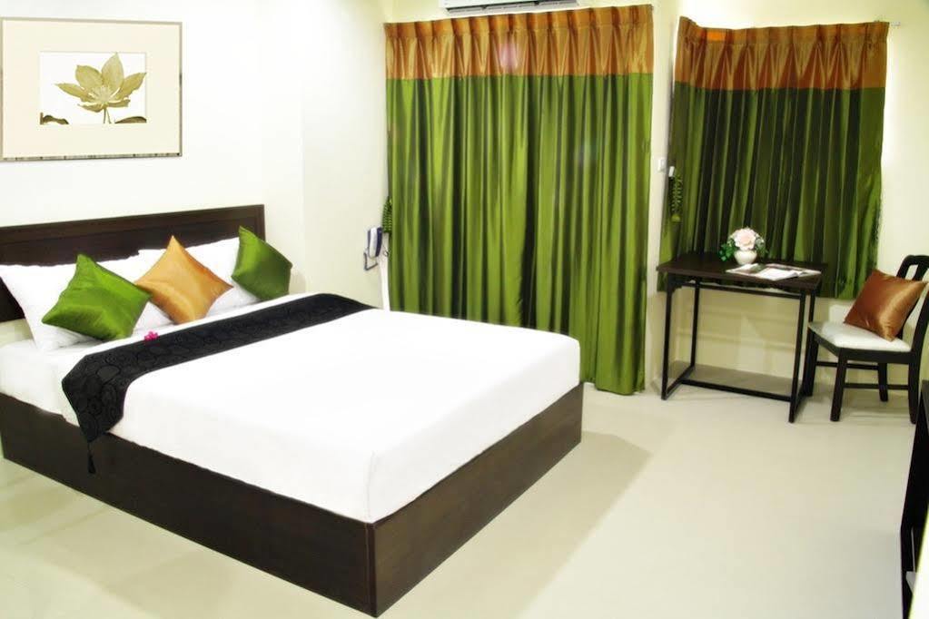 Cs Residence Bangkok Extérieur photo